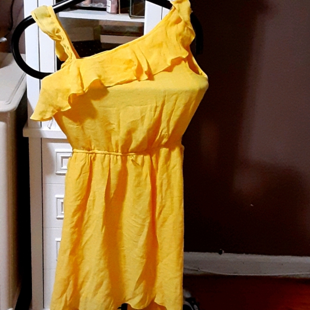 NWOT Edit by Seventeen one shoulder yellow dress M - Picture 2 of 4